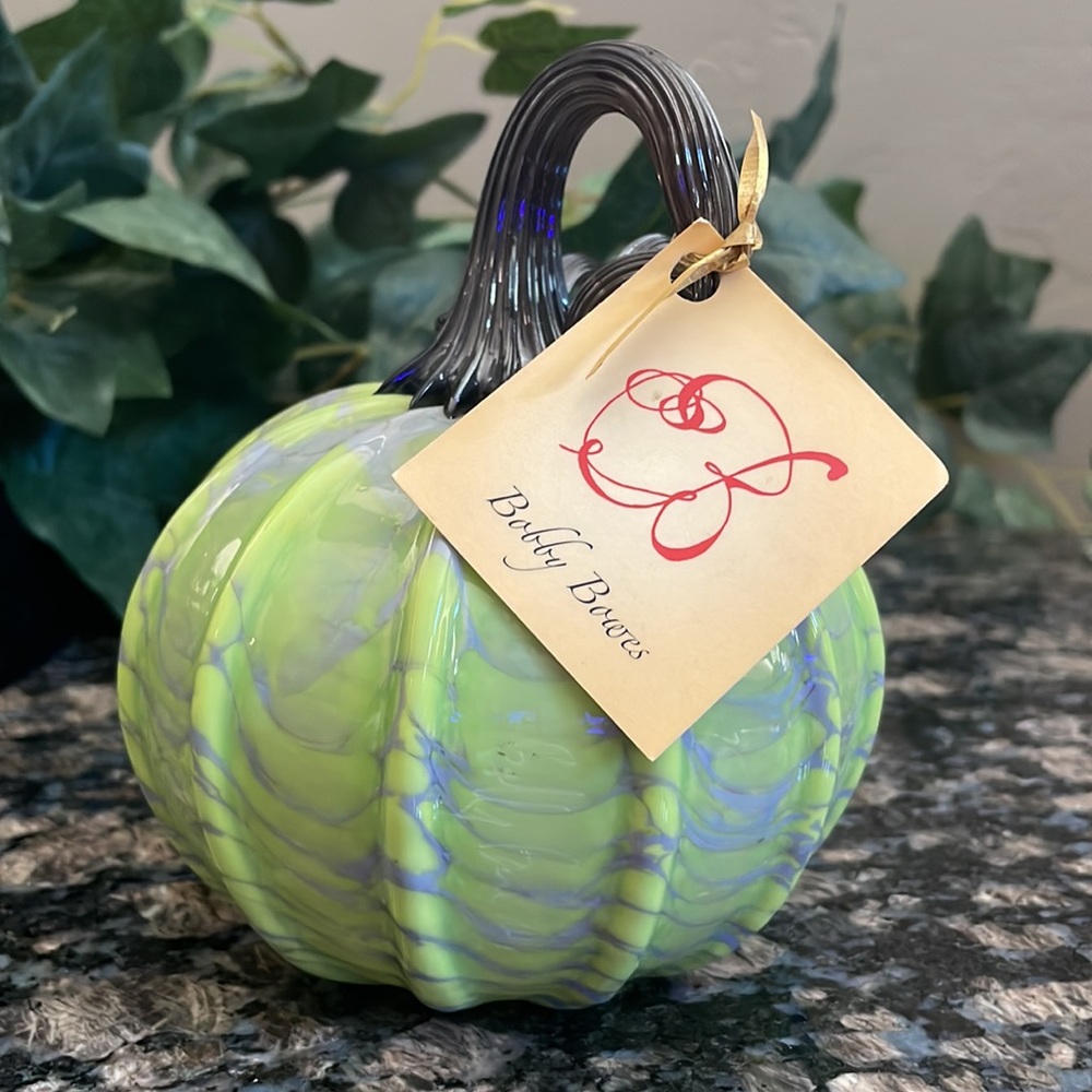 Bobby Bowes Art Glass Pumpkin! Green, Silver & Purple Swirled Glass! Signed!